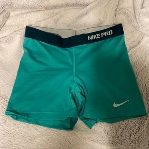Women’s Nike Pro Spandex shorts